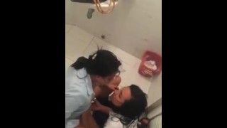 lesbians and voyeur in the bathroom – REIDOAMADOR