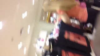 Sexy blonde teen shoppin’ in tight leggings exposes her big ass to voyeurs